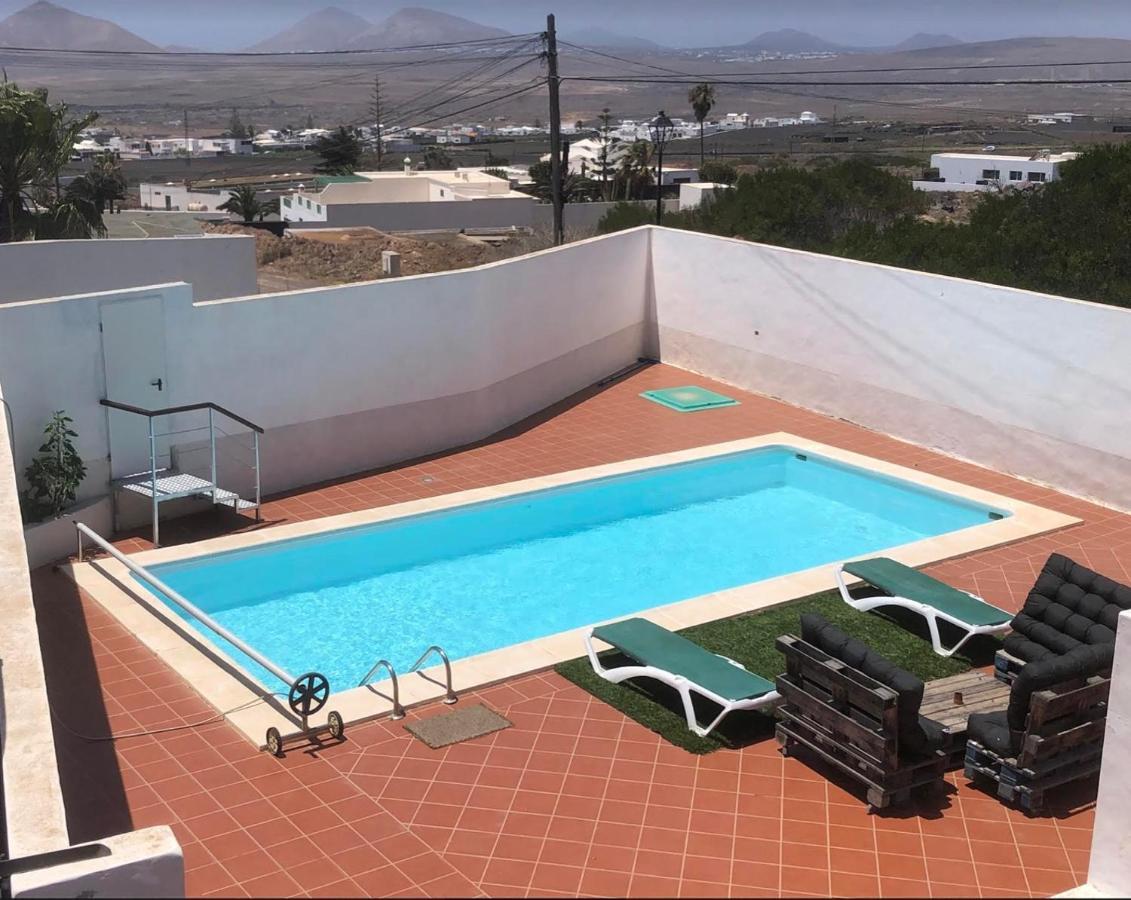 Апартаменты Oasis House Насарет Экстерьер фото